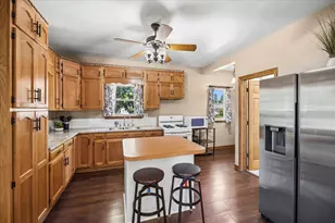 26010 S Linden Ave, Monee, IL 60449 - Photo 5