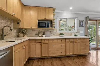 407 W Tanglewood Drive, Arlington Heights, IL 60004 - Photo 11
