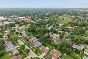 407 W Tanglewood Dr, Arlington Heights, IL 60004 - Photo 31