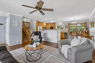 407 W Tanglewood Dr, Arlington Heights, IL 60004 - Photo 5