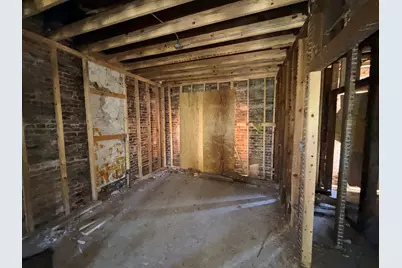 10601 S Champlain Avenue, Chicago, IL 60628 - Photo 5