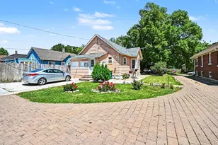 919 N Center St, Joliet, IL 60435 - Photo 3