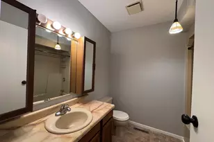 8421 Hickory Nut Grove Rd, Cary, IL 60013 - Photo 17