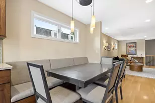 687 S Spring Rd, Elmhurst, IL 60126 - Photo 5