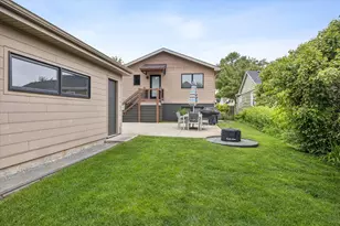 687 S Spring Rd, Elmhurst, IL 60126 - Photo 25