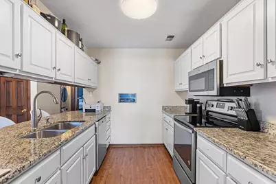 204 Racquet Club Court, Hinsdale, IL 60521 - Photo 9