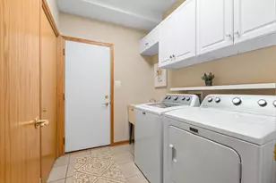 10711 Canterbury Dr, Mokena, IL 60448 - Photo 25