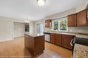 859 Evergreen Ave, Glen Ellyn, IL 60137 - Photo 7