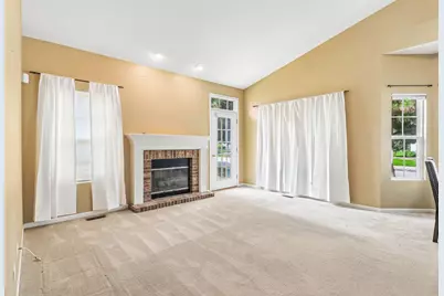 2722 Kendall Crossing, Johnsburg, IL 60051 - Photo 5