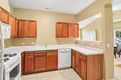 2722 Kendall Crossing, Johnsburg, IL 60051 - Photo 9