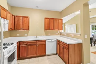 2722 Kendall Crossing, Johnsburg, IL 60051 - Photo 9