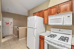 2722 Kendall Crossing, Johnsburg, IL 60051 - Photo 11