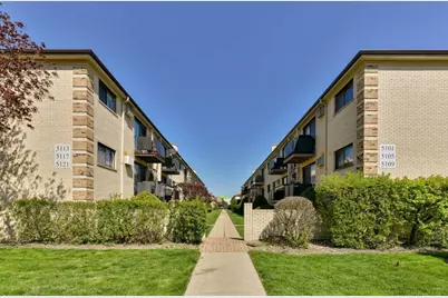 5113 N East River Road #1K, Chicago, IL 60656 - Photo 1