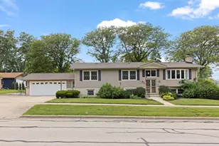 403 W Harding Rd, Lombard, IL 60148 - Photo 1