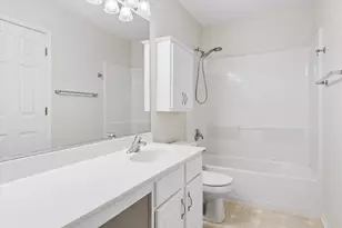 641 Bridle Ct, Lakemoor, IL 60051 - Photo 21