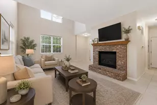 641 Bridle Ct, Lakemoor, IL 60051 - Photo 5
