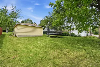 2407 Hermon Avenue, Zion, IL 60099 - Photo 23