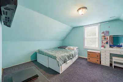 2407 Hermon Avenue, Zion, IL 60099 - Photo 9