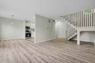 1931 Blackthorn Dr, Champaign, IL 61821 - Photo 11