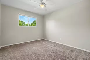 1931 Blackthorn Dr, Champaign, IL 61821 - Photo 23