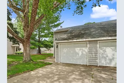 1931 Blackthorn Drive #1931, Champaign, IL 61821 - Photo 3