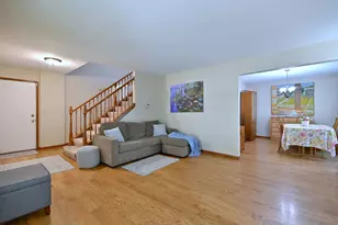 88 Jansen Ln, Vernon Hills, IL 60061 - Photo 5