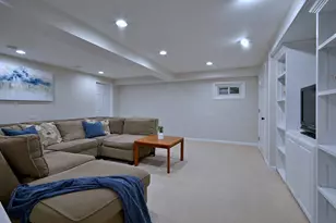 88 Jansen Ln, Vernon Hills, IL 60061 - Photo 11