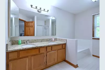 88 Jansen Lane, Vernon Hills, IL 60061 - Photo 21