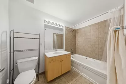 235 W Van Buren Street #2918, Chicago, IL 60607 - Photo 3