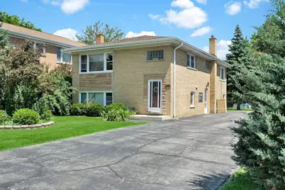 227 S Hale Street, Addison, IL 60101 - Photo 1