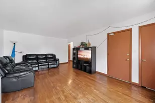 227 S Hale St, Addison, IL 60101 - Photo 13