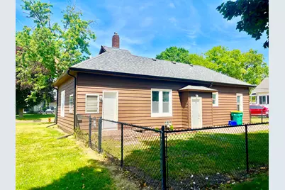 112 W Grant Street, Streator, IL 61364 - Photo 1