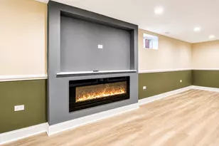 8818 S 55th Ct, Oak Lawn, IL 60453 - Photo 13