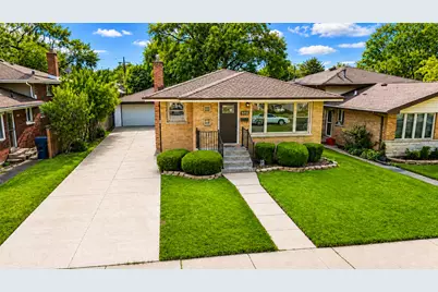 8818 S 55th Court, Oak Lawn, IL 60453 - Photo 1