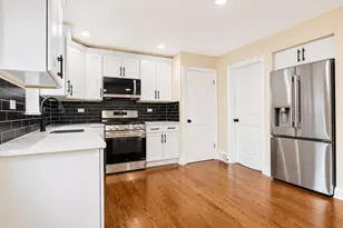 8818 S 55th Ct, Oak Lawn, IL 60453 - Photo 7