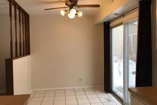 3427 Fox Hill Rd, Aurora, IL 60504 - Photo 5