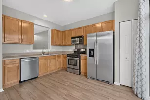 941 Summit Creek Dr, Shorewood, IL 60404 - Photo 11
