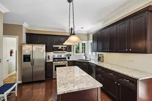 605 Tulip Cir, Island Lake, IL 60042 - Photo 11