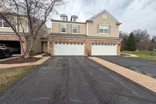 2554 Evergreen Cir, McHenry, IL 60050 - Photo 1