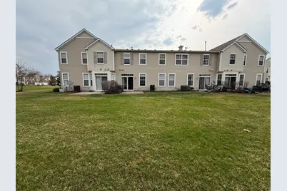 2554 Evergreen Circle #2554, McHenry, IL 60050 - Photo 15
