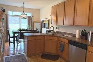 2554 Evergreen Cir, McHenry, IL 60050 - Photo 3
