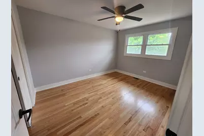 8040 Laramie Avenue, Burbank, IL 60455 - Photo 9