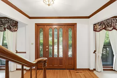 107 Roxborough Place, Inverness, IL 60010 - Photo 3