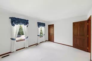 107 Roxborough Pl, Inverness, IL 60010 - Photo 25