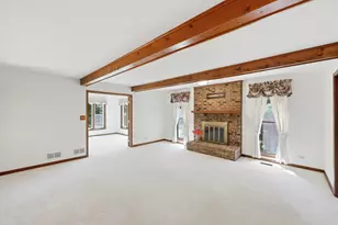 107 Roxborough Pl, Inverness, IL 60010 - Photo 7