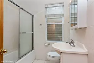 [Address not provided], Chicago, IL 60607 - Photo 7