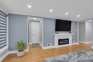7737 Meade Ave, Burbank, IL 60459 - Photo 5