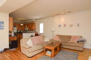 1314 W Roscoe St, Chicago, IL 60657 - Photo 7