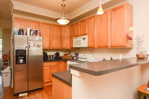 1314 W Roscoe St, Chicago, IL 60657 - Photo 3