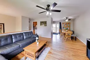 21W154 Everest Rd, Lombard, IL 60148 - Photo 3